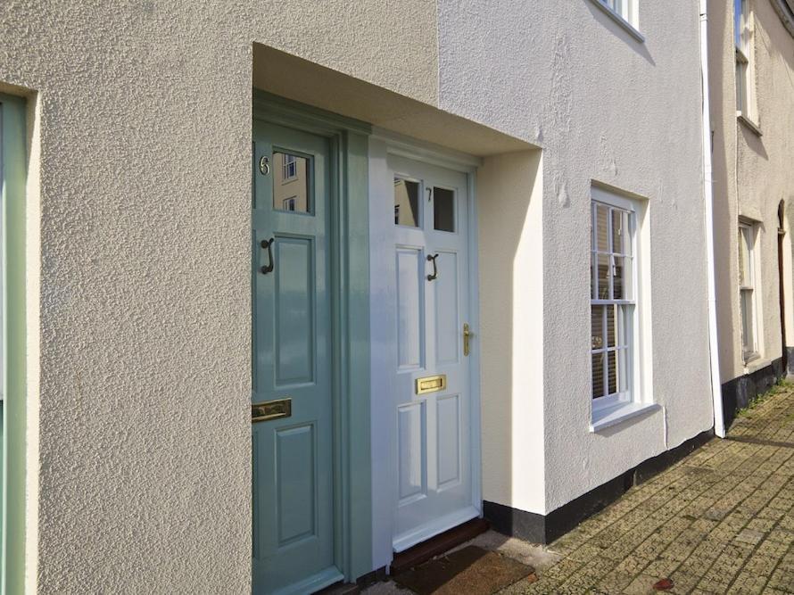 Villa 7 Charles Street Dartmouth Esterno foto